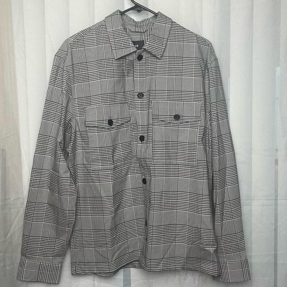 Black and white H&M button down